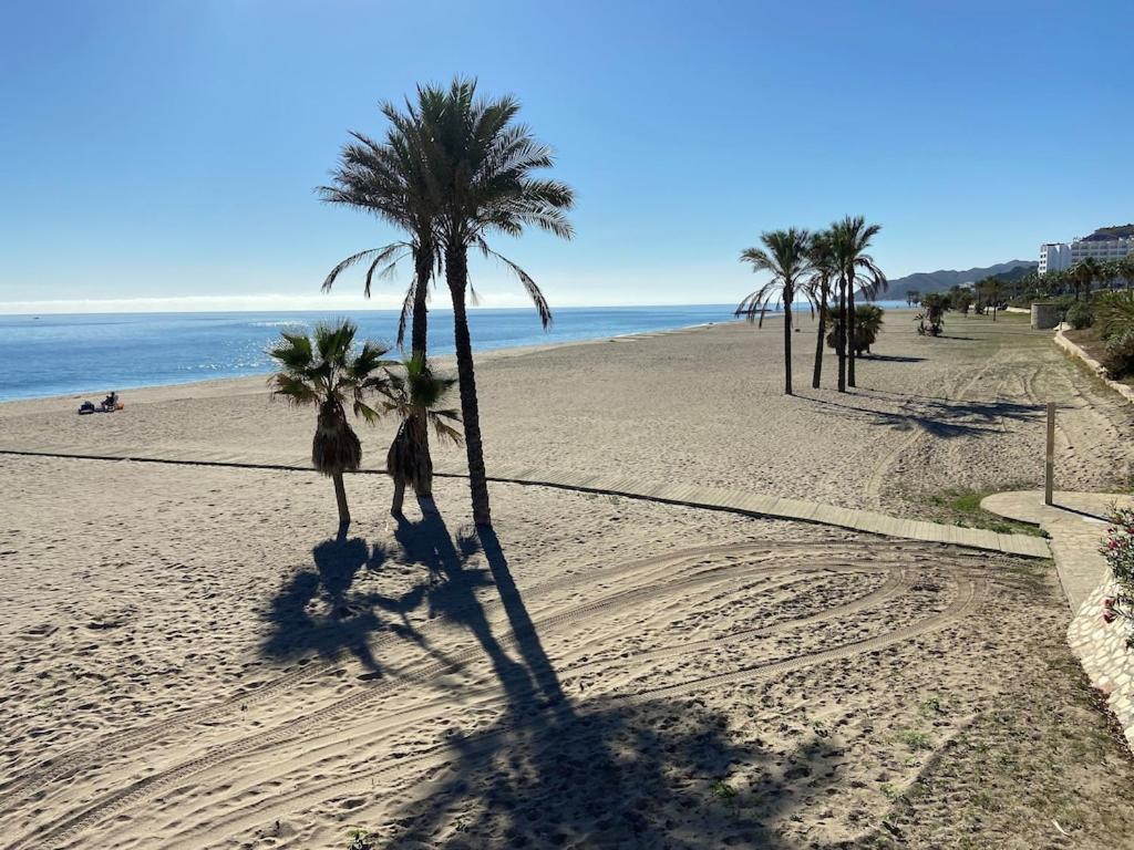 A Stunning 2 Bedroom Apartment 5 Min Walk To The Beautiful Beaches Of Vera Playa Playas de Vera Exterior photo