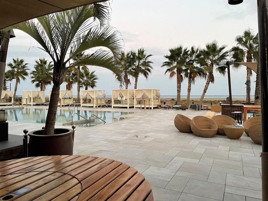 A Stunning 2 Bedroom Apartment 5 Min Walk To The Beautiful Beaches Of Vera Playa Playas de Vera Exterior photo
